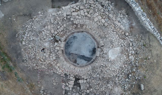 Mersin’deki anıt mezar soyguna uğradı 